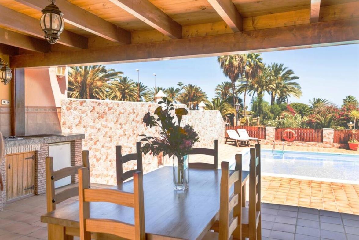 Holiday Villa Vergel With Huge Private Pool, Jacuzzi, Sauna & Bbq By Amazzzing Travel Caleta De Fuste Eksteriør bilde